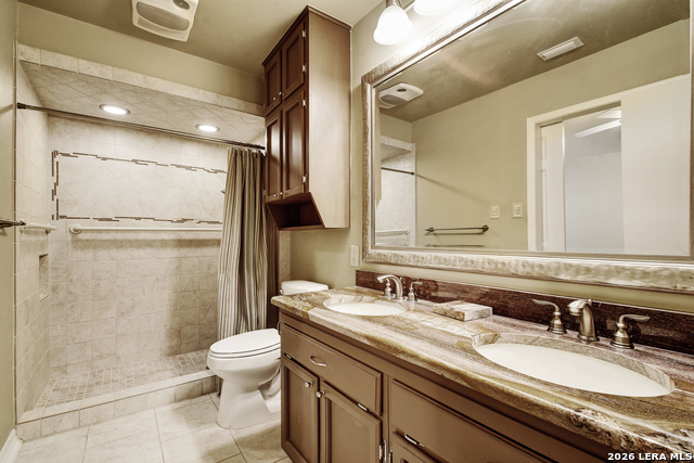 Image 24 of 31 For 2206 Blueberry Hill St