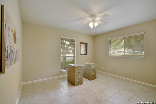 Image 25 of 31 For 2206 Blueberry Hill St