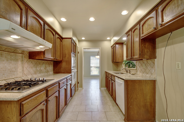 Image 8 of 31 For 2206 Blueberry Hill St