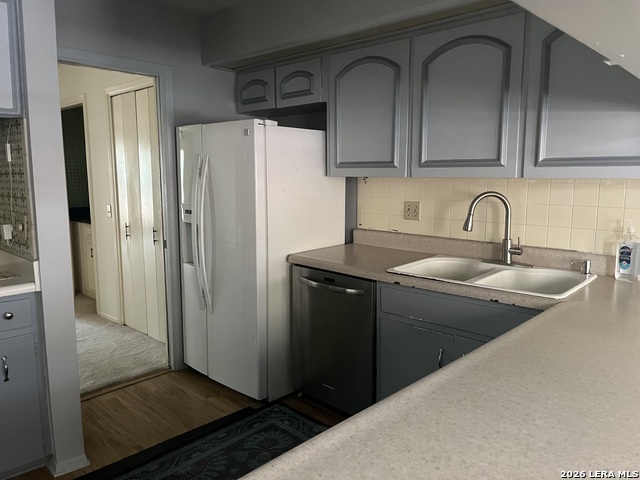 Image 3 of 9 For 7500 Callaghan  Apt 160