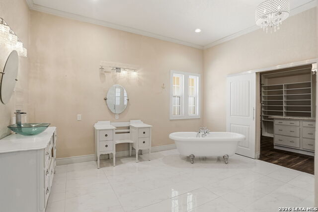 Image 12 of 24 For 202 Helena  