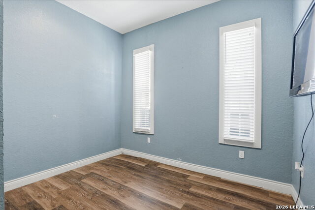 Image 20 of 24 For 202 Helena  