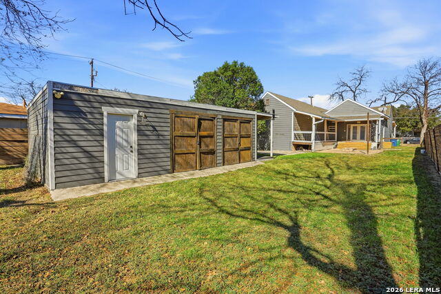 Image 23 of 24 For 202 Helena  