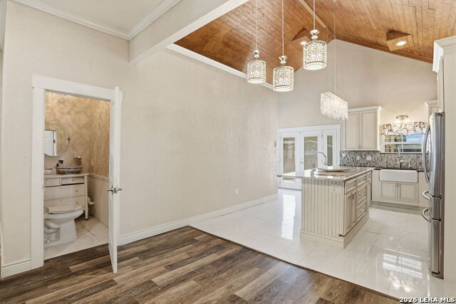 Image 5 of 24 For 202 Helena  