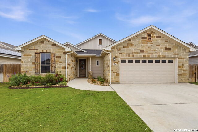 Details for 238 Iron Gate, Pleasanton, TX 78064