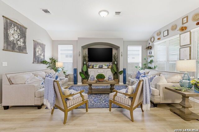 Image 12 of 47 For 238 Iron Gate