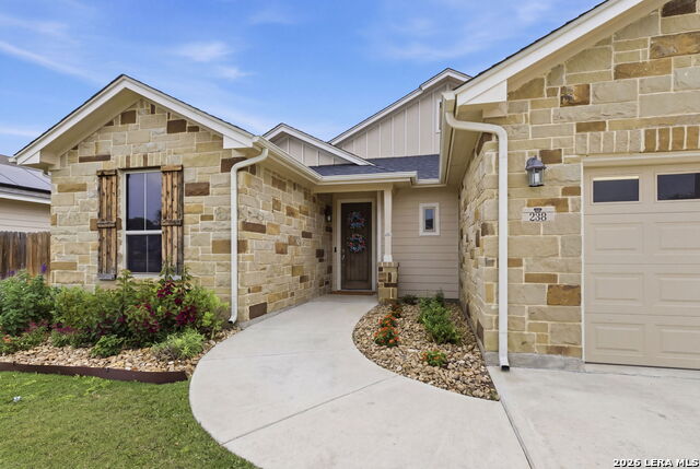 Image 2 of 47 For 238 Iron Gate