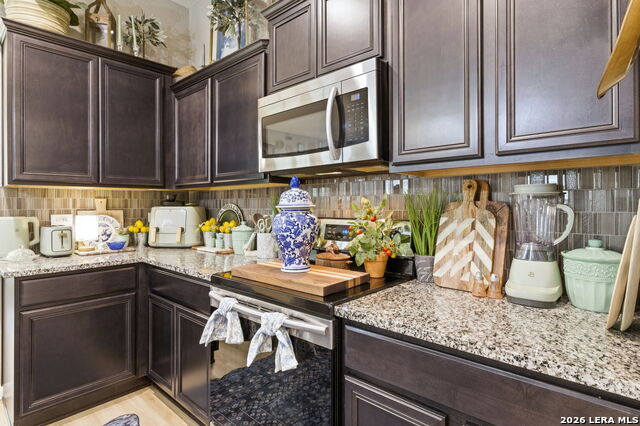 Image 24 of 47 For 238 Iron Gate