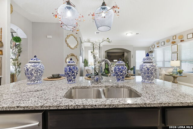 Image 26 of 47 For 238 Iron Gate