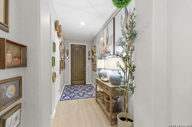 Image 5 of 47 For 238 Iron Gate