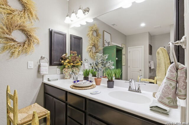 Image 7 of 47 For 238 Iron Gate