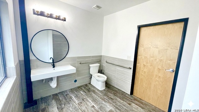 Image 53 of 73 For 7637 Fm 3009  801