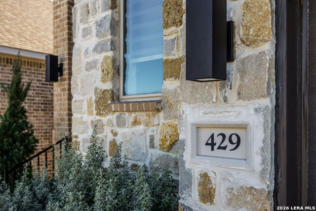 Image 2 of 28 For 429 Juana Way