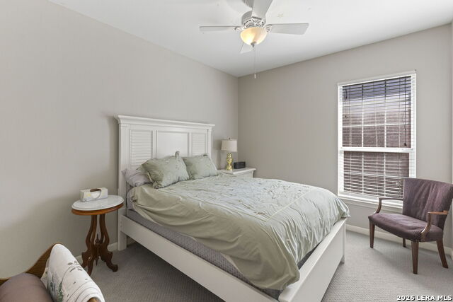 Image 29 of 41 For 15106 Grayoak Forest