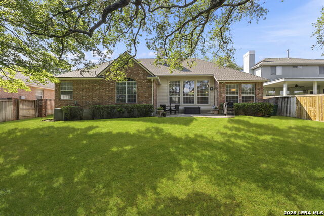 Image 36 of 41 For 15106 Grayoak Forest