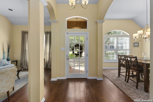 Image 6 of 41 For 15106 Grayoak Forest