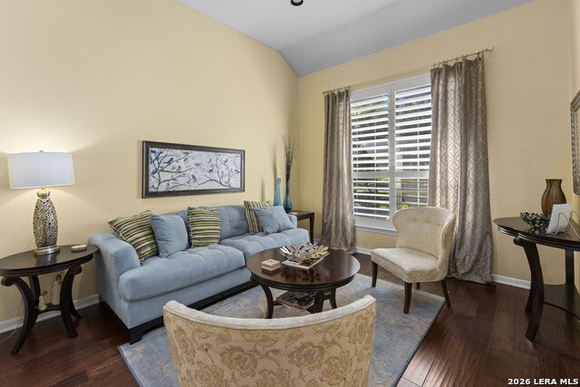 Image 8 of 41 For 15106 Grayoak Forest