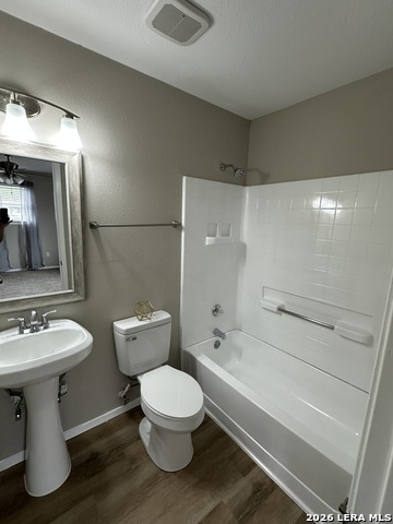 Image 10 of 11 For 109 1st St N