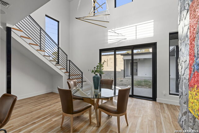 Image 18 of 43 For 25424 Fairway Vw