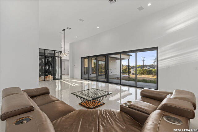 Image 9 of 43 For 25424 Fairway Vw