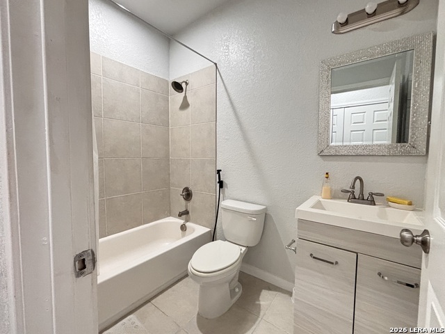 Image 14 of 17 For 29 Oak Plaza