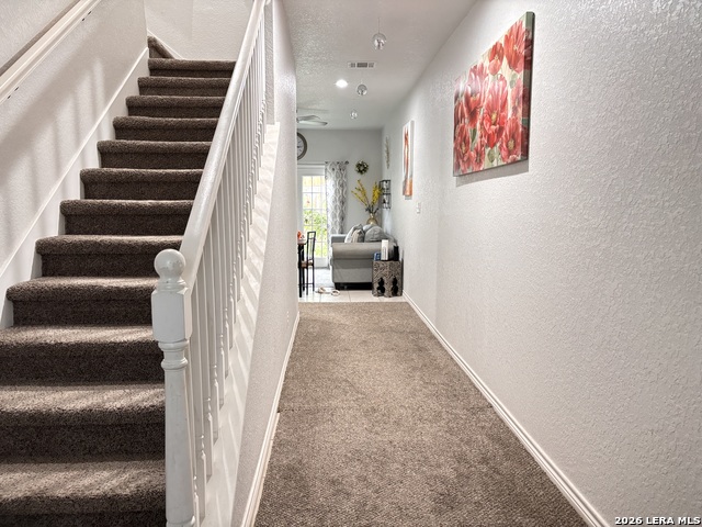 Image 2 of 17 For 29 Oak Plaza