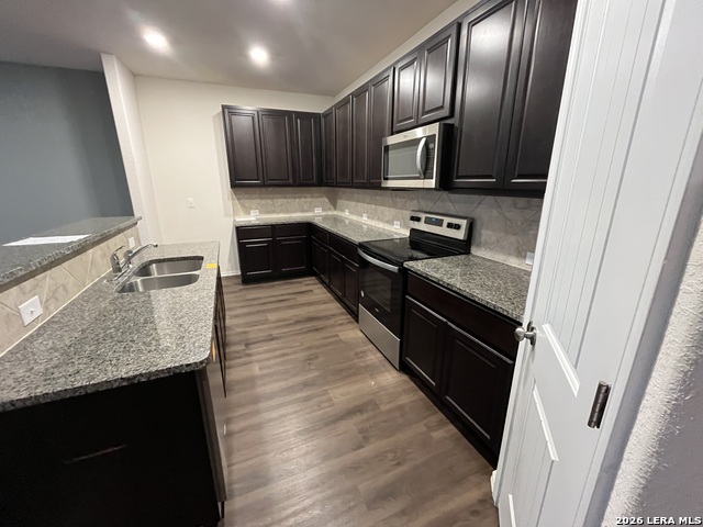 Image 2 of 10 For 111 Sundrop Trail