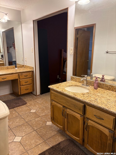 Image 24 of 27 For 2215 Oak Rnch