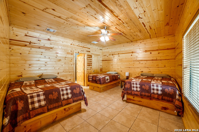 Image 13 of 50 For 170 Johnny Seibert