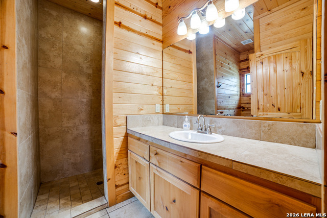 Image 17 of 50 For 170 Johnny Seibert