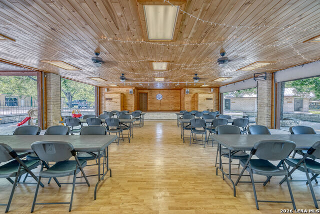 Image 42 of 50 For 170 Johnny Seibert