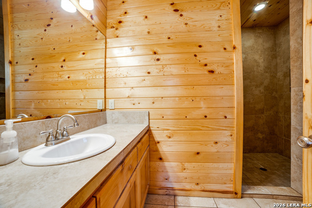 Image 9 of 50 For 170 Johnny Seibert