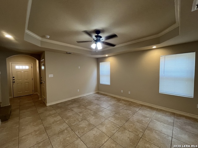 Image 5 of 27 For 6842 Lakeview Dr.  101