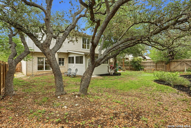 Image 35 of 44 For 21139 Simi Valley Dr