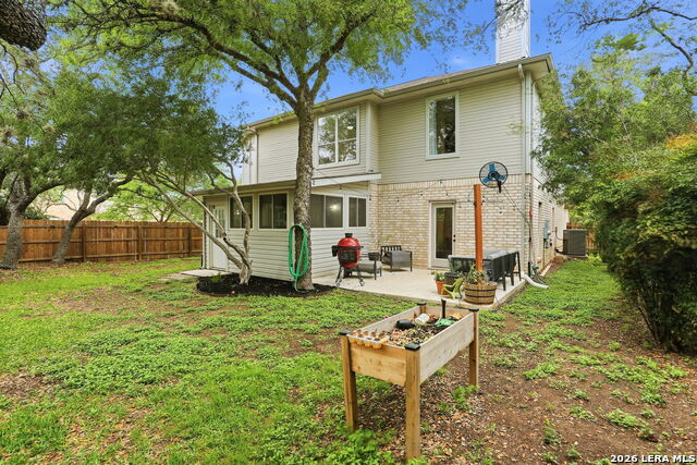 Image 36 of 44 For 21139 Simi Valley Dr