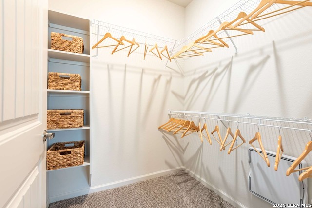 Listing photo id 2 for 12001 Heatherly  2004