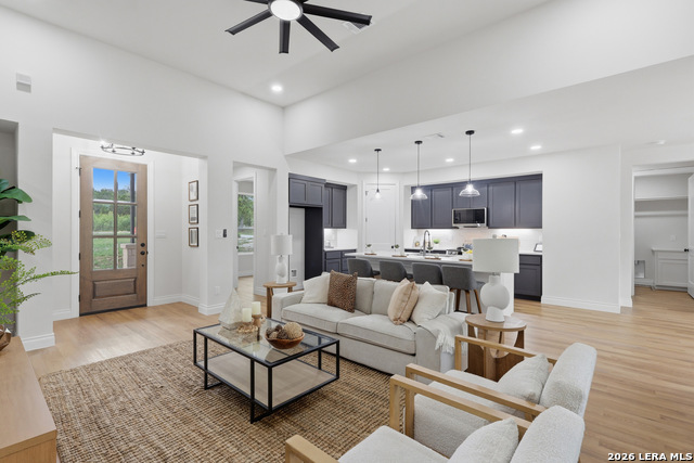 Image 10 of 47 For 860 Rayner Ranch