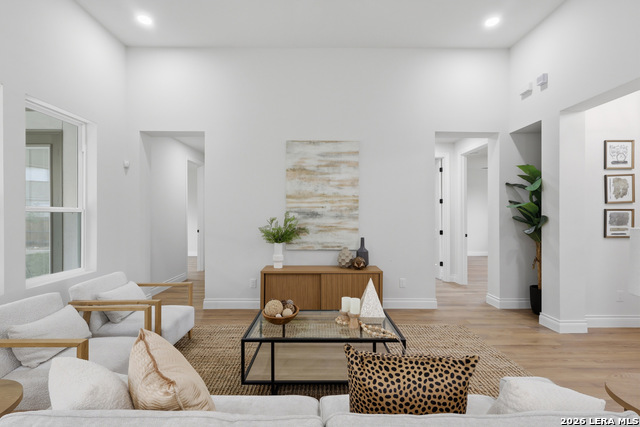 Image 11 of 47 For 860 Rayner Ranch