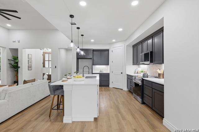 Image 14 of 47 For 860 Rayner Ranch