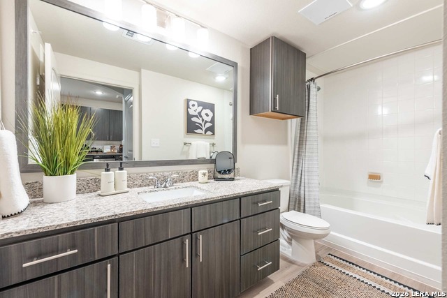 Listing photo id 1 for 12001 Heatherly  7002