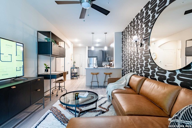 Listing photo id 7 for 12001 Heatherly  8102