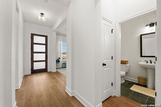 Image 5 of 40 For 1014 Harmisch Ln