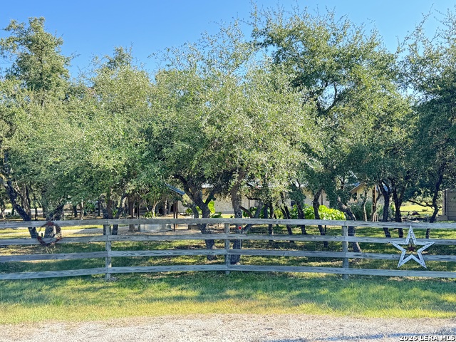 Image 5 of 69 For 309 Lost Oaks Dr