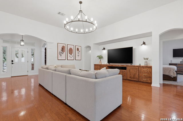 Image 10 of 41 For 30737 Deerfield Ter