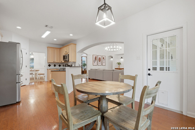 Image 12 of 41 For 30737 Deerfield Ter