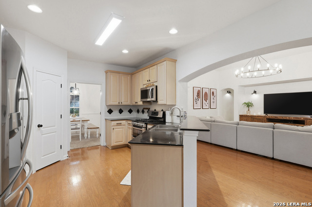 Image 13 of 41 For 30737 Deerfield Ter