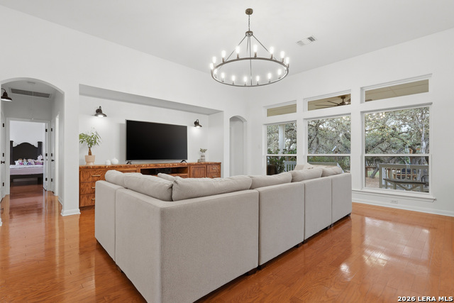 Image 17 of 41 For 30737 Deerfield Ter