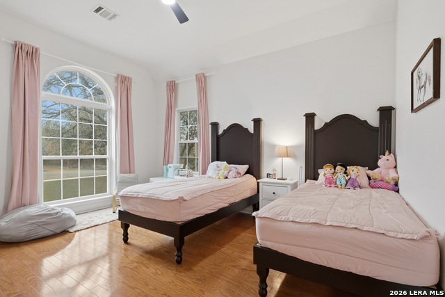 Image 23 of 41 For 30737 Deerfield Ter