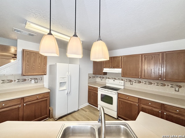 Image 5 of 23 For 4946 Bending Elms