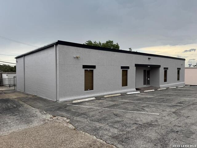 Image 2 of 18 For 11911 Warfield St